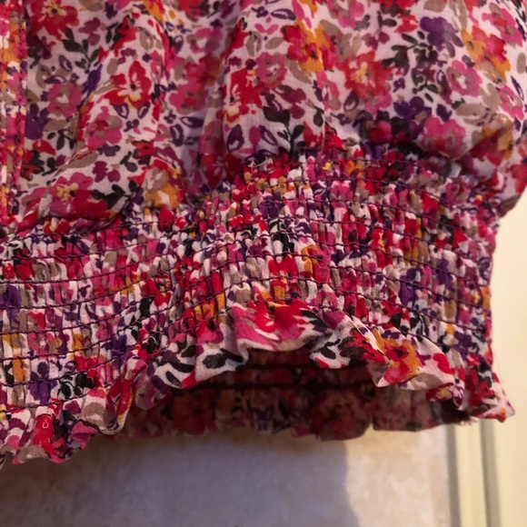 Floral, Sheer, Spring Top - Picture 4 of 6